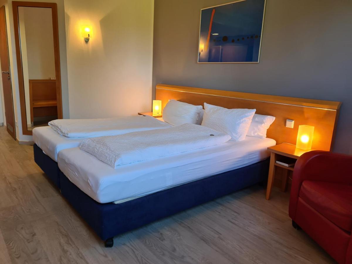 Hotel Aquamarin Papenburg Esterno foto